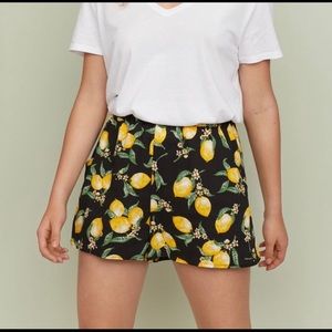 Lemon shorts